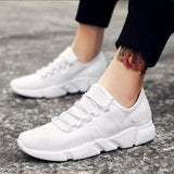 Trendy Standard Men's Sports Shoes