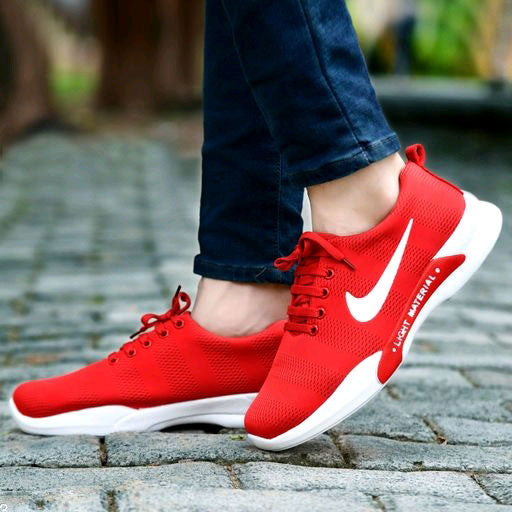 New Fashionable Stylish Men's Sports Shoes